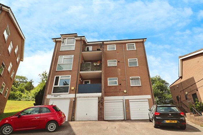 2 Bedroom Flat For Sale In Linnet Close, Cardiff, CF23