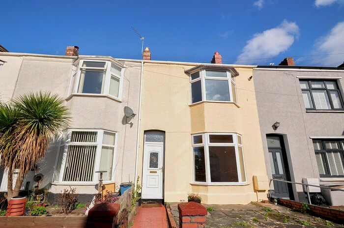 3 Bedroom Terraced House To Rent In Crescent Road, Newport, NP19