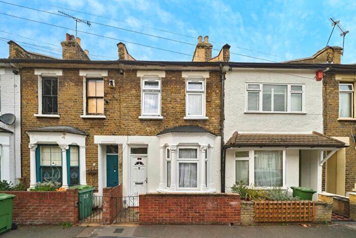2 Bedroom Terraced House For Sale In Aldworth Road, London, E15
