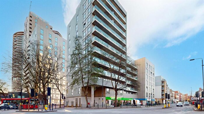 1 Bedroom Apartment For Sale In Wharfside Point North, Poplar High Street, E14