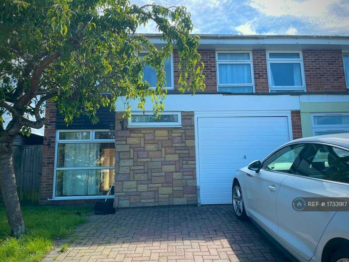 4 Bedroom Semi-Detached House To Rent In Claremont Road, Colchester, CO7