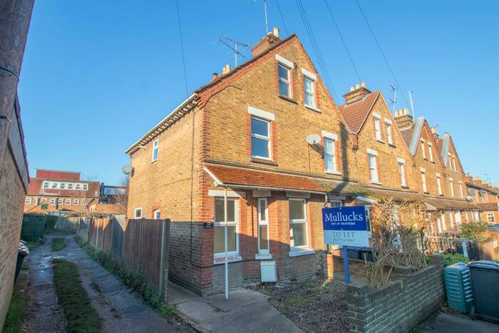 3 Bedroom Semi-Detached House To Rent In Elm Grove, Bishops Stortford, Herts, CM23