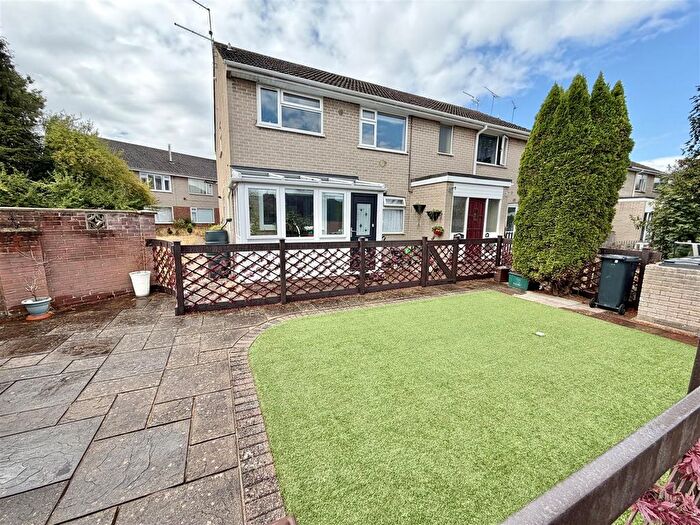 2 Bedroom Flat For Sale In Furzey Road, Upton, BH16
