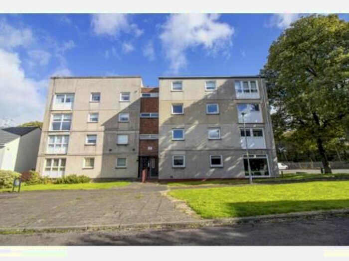 2 Bedroom Flat To Rent In Cornish Court, Coatbridge, ML5