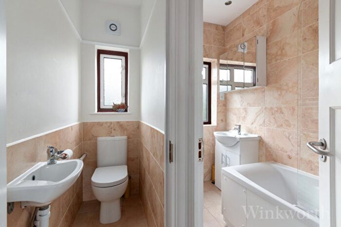 4 Bedroom Terraced House To Rent In Millmark Grove, London, SE14