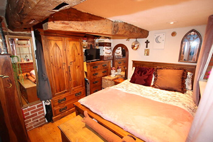 1 Bedroom Flat For Sale In High Street, Thorpe Le Soken, CO16