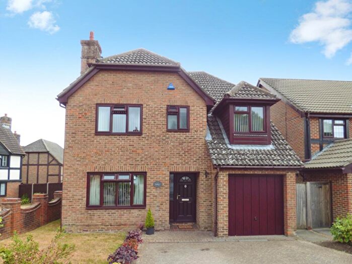 4 Bedroom Detached House For Sale In Elliot Rise, Hedge End, Southampton, SO30