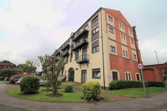 2 Bedroom Flat To Rent In Turneys Court, Turneys Quay, Nottingham, NG2