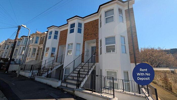 2 Bedroom Flat To Rent In Albert Road, Dover, Kent, CT16