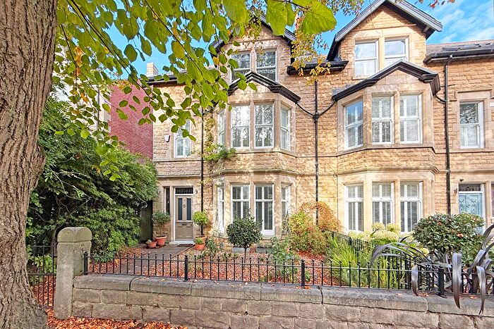 4 Bedroom End Terrace House For Sale In St Mark's Avenue, Harrogate, HG2