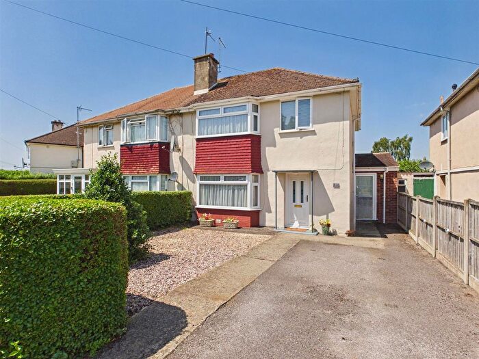 3 Bedroom Semi Detached House For Sale In Sandyleaze, Gloucester, GL2