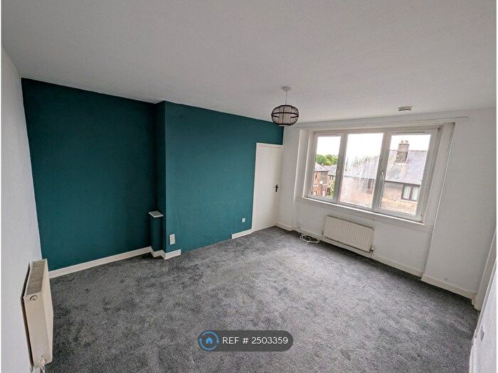 2 Bedroom Flat To Rent In Adamson Crescent, Dunfermline, KY12