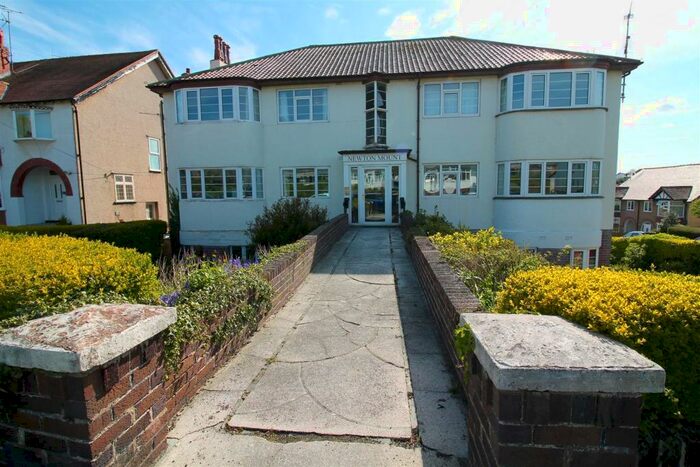 2 Bedroom Apartment To Rent In Flat, Newton Mount, LL28