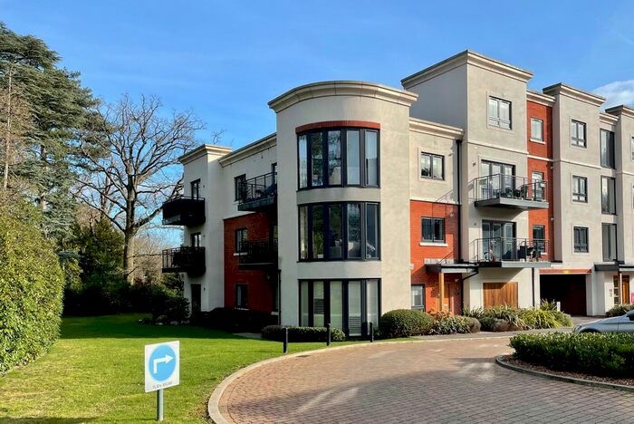 1 Bedroom Flat To Rent In London Road, Binfield, Berkshire, RG42