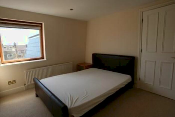 1 Bedroom Flat To Rent In Niton Street, Fulham, London, SW6