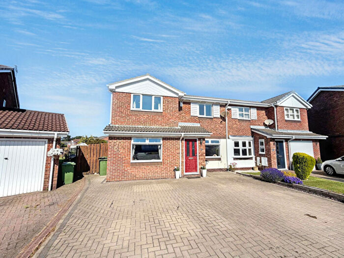 4 Bedroom Semi-Detached House For Sale In Woburn Drive, Sunderland, Tyne And Wear, SR3