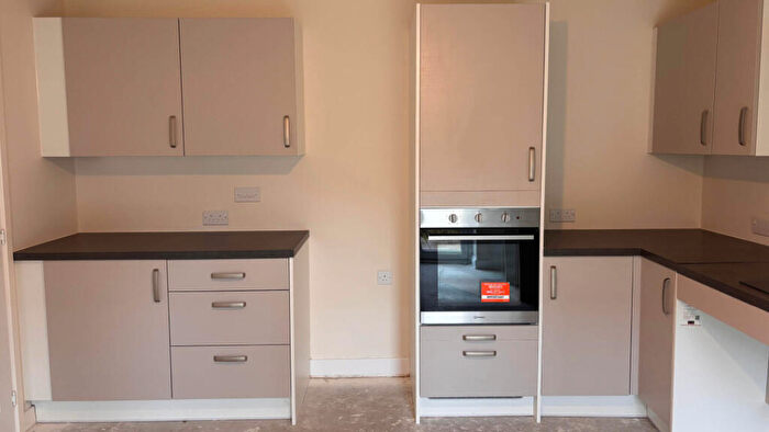 3 Bedroom Semi Detached House For Sale In Seacroft, Leeds, LS14