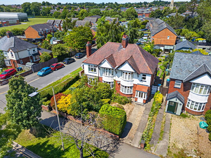 3 Bedroom Semi-Detached House For Sale In Welland Park Road, Market Harborough, LE16