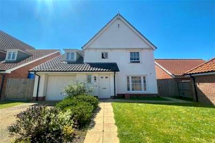4 Bedroom House To Rent In Bircham Close, NR12