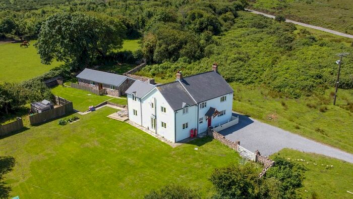 5 Bedroom Detached House For Sale In Hardingsdown Cottage, Llangennith, Swansea, SA3