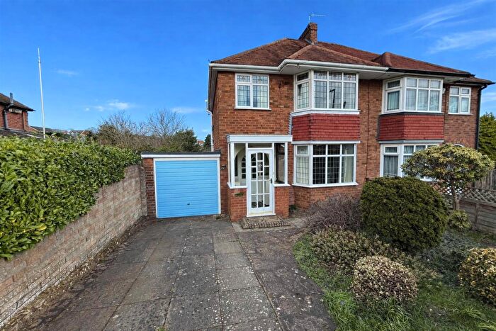 3 Bedroom Semi Detached House For Sale In York Crescent, Stourbridge, DY8