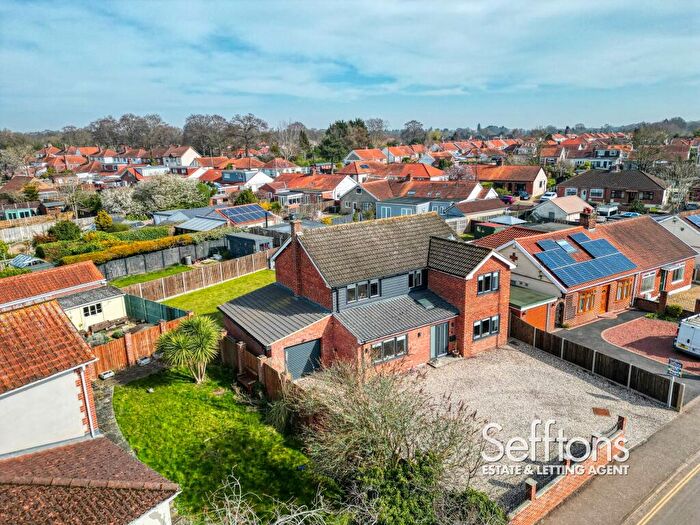 5 Bedroom Detached House For Sale In Ring Road, Norwich, Norfolk, NR7