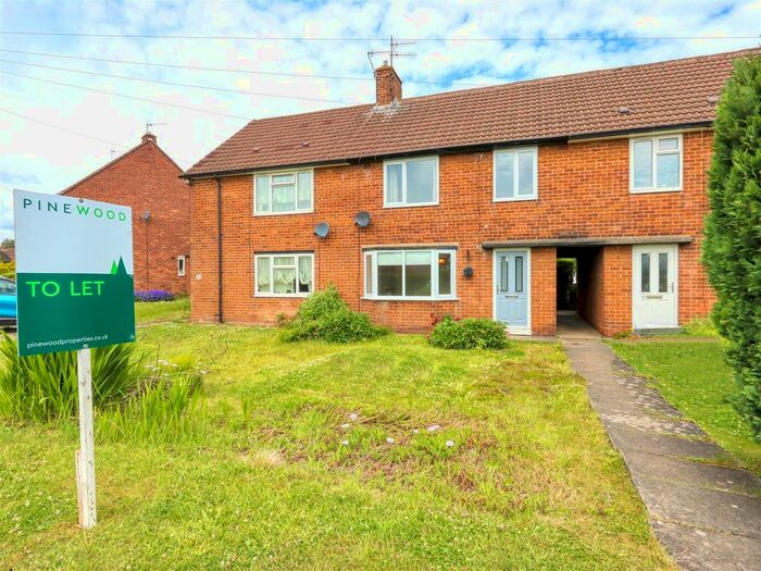 3 Bedroom Terraced House To Rent In Blandford Drive, Newbold, Chesterfield, Derbyshire, S41