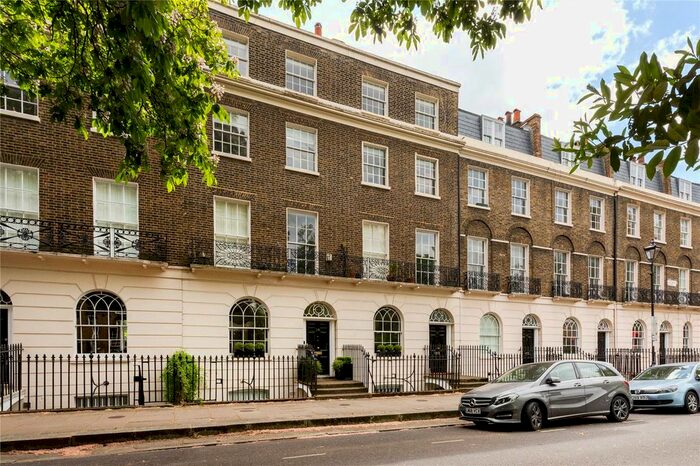 2 Bedroom Flat To Rent In Canonbury Square, London, N1