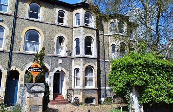 1 Bedroom Flat To Rent In Fitzwilliam Road, Cambridge, CB2
