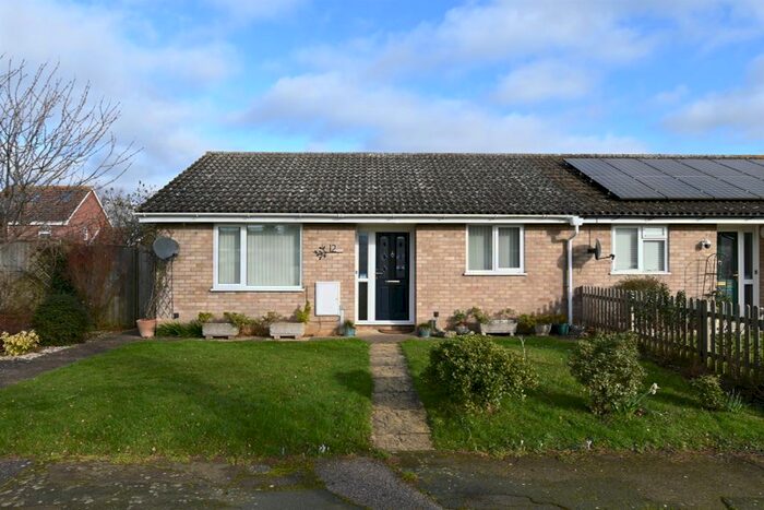 2 Bedroom Terraced Bungalow For Sale In Holme Close, Hopton, Diss, IP22