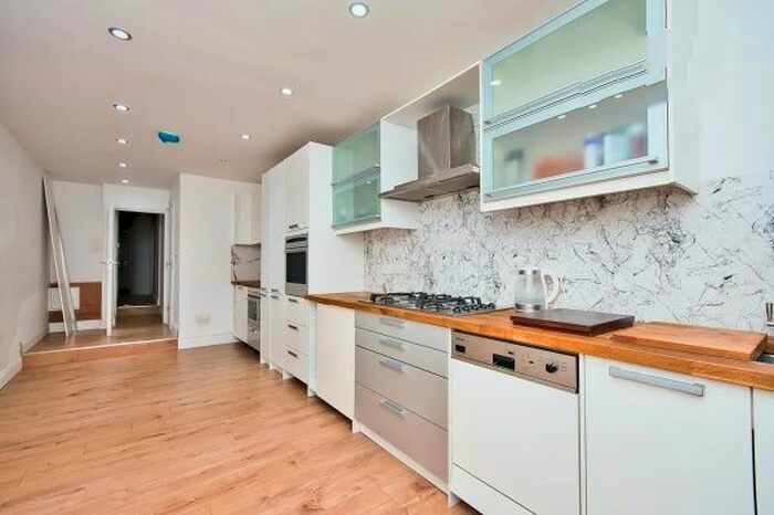 5 Bedroom Terraced House To Rent In Tynemouth Road, London N15