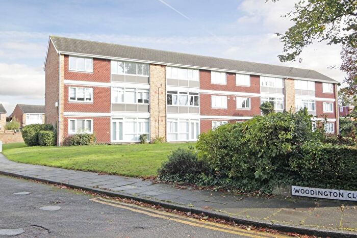 2 Bedroom Flat To Rent In Woodington Close, London, SE9
