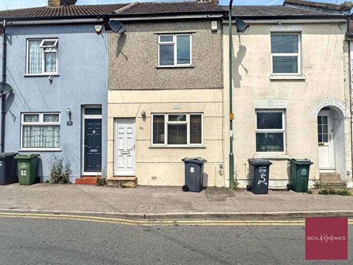 2 Bedroom Terraced House To Rent In Swanscombe Street, Swanscombe, DA10