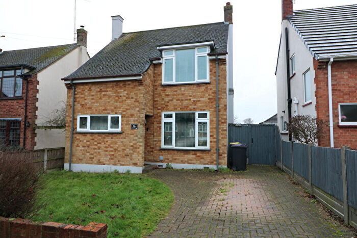 3 Bedroom Detached House For Sale In Nevern Road, Rayleigh, SS6