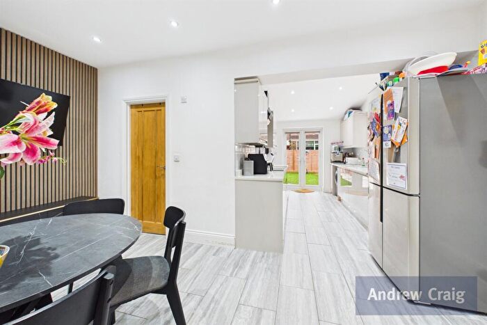 3 Bedroom Semi-Detached House For Sale In Warwick Road, South Shields, NE34