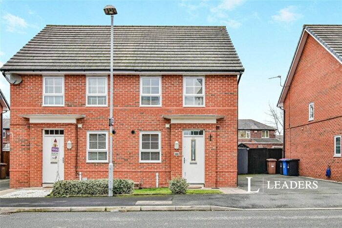 3 Bedroom Semi Detached House To Rent In Holden Drive, Pendlebury, Swinton, M27