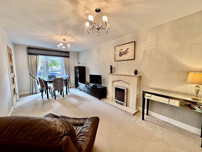 1 Bedroom Flat For Sale In Bourne End - Ground Floor Retirement Apartment, SL8