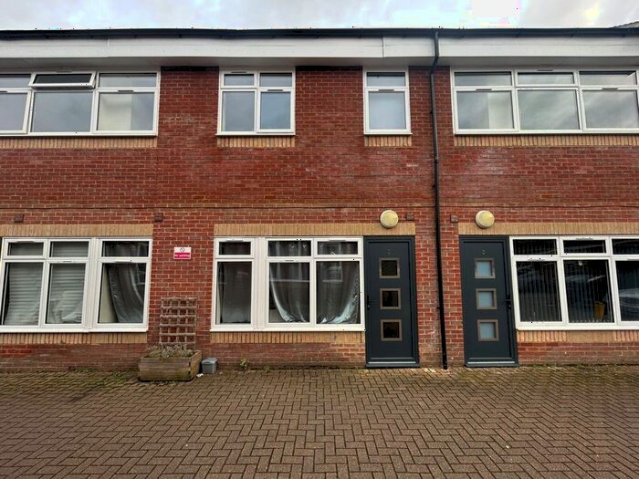 1 Bedroom Flat To Rent In Basingstoke Road, Riseley, Reading, Berkshire, RG7