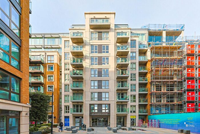 2 Bedroom Flat For Sale In Parr's Way, Fulham, W6