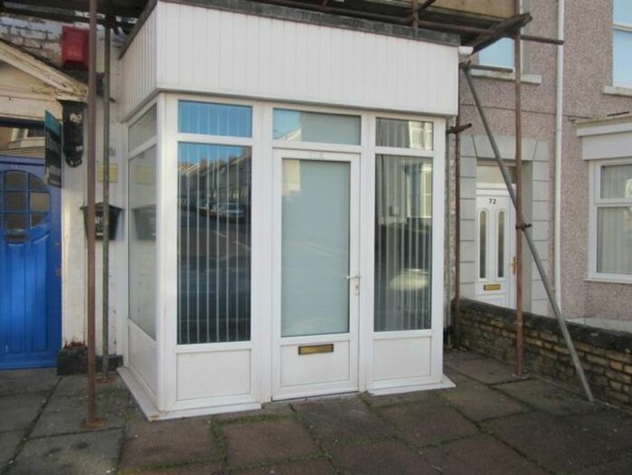 1 Bedroom Studio To Rent In Ground Floor Front, King Edward Road, Brynmill, Swansea. Lx., SA1