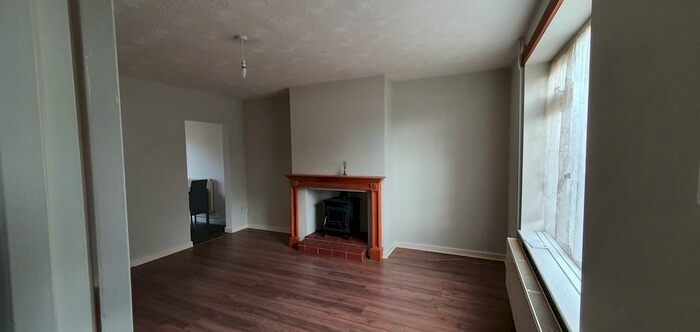 3 Bedroom Semi-Detached House To Rent In Cadge Road, Norwich, NR5