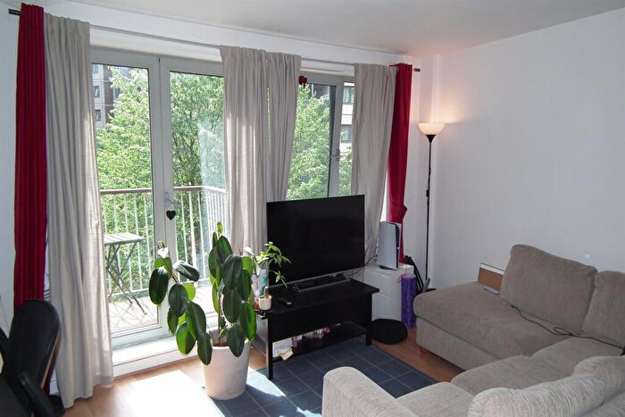 1 Bedroom Apartment To Rent In Vizion, - Energy Rating B, N7
