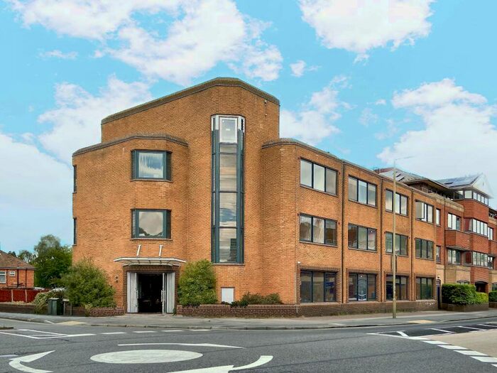 1 Bedroom Flat To Rent In Hartshead House, Victoria Road, GU14