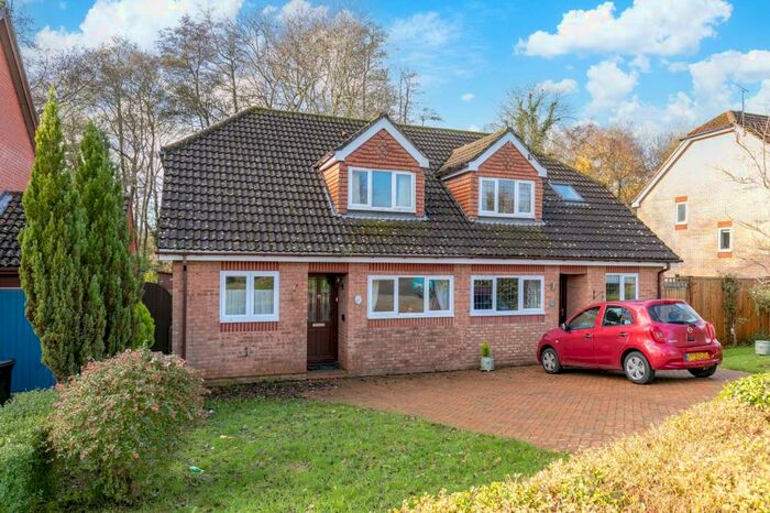 3 Bedroom Semi-Detached House To Rent In Mindelheim Avenue, East Grinstead, RH19