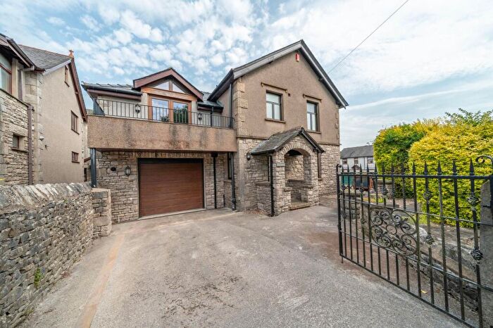 4 Bedroom Detached House For Sale In Sunnydale, Yard, Stricklandgate, Kendal, LA9