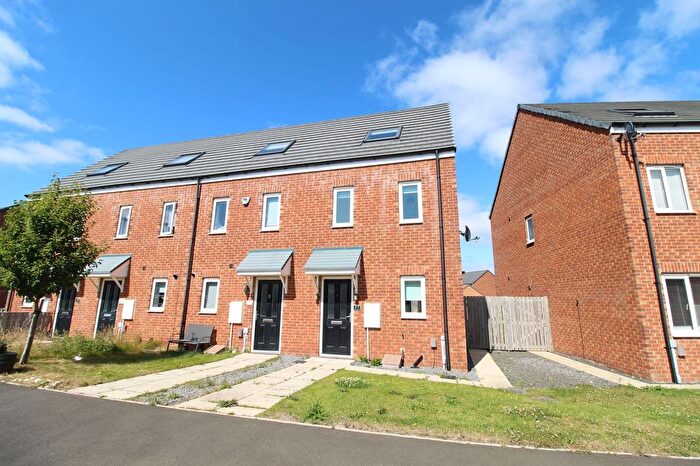 3 Bedroom End Terrace House To Rent In Baroney Way, St. Nicholas Manor, NE23
