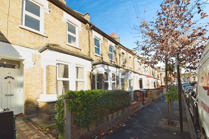 3 Bedroom Terraced House To Rent In Rothsay Road, E7