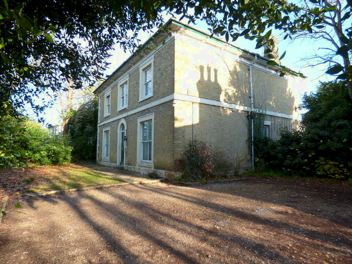 1 Bedroom Apartment To Rent In St Annes Road, Woolston, SO19