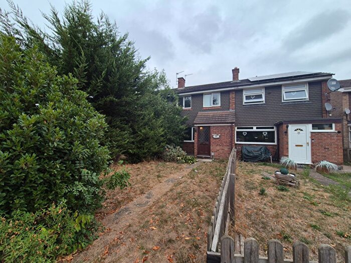 3 Bedroom Terraced House To Rent In Ranworth Walk, Bedford, MK40