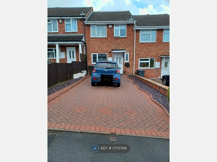 3 Bedroom Terraced House To Rent In Hazelwell Fordrough, Birmingham, B30